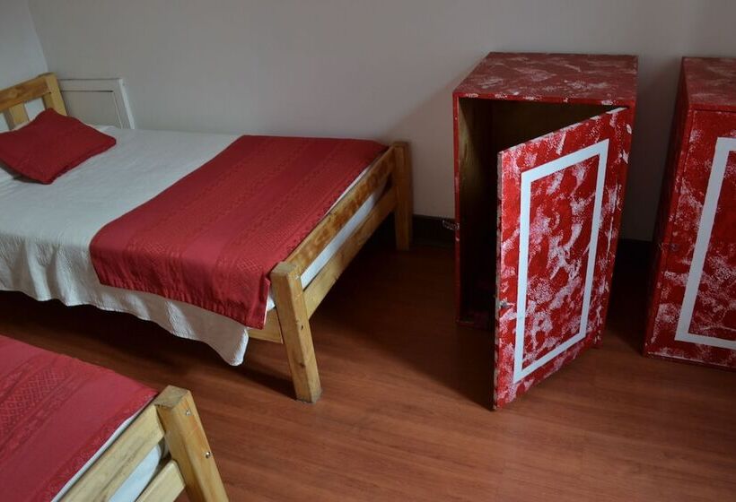 اتاق استاندارد با سرویس بهداشتی مشترک, Landay Hostel