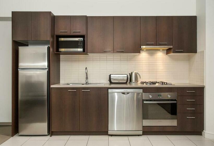 آپارتمان 1 خوابه, Quest Ivanhoe