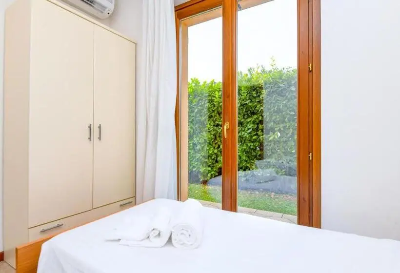1 Bedroom Apartment Lake View, Relais Rosa Dei Venti Ciao Vacanze