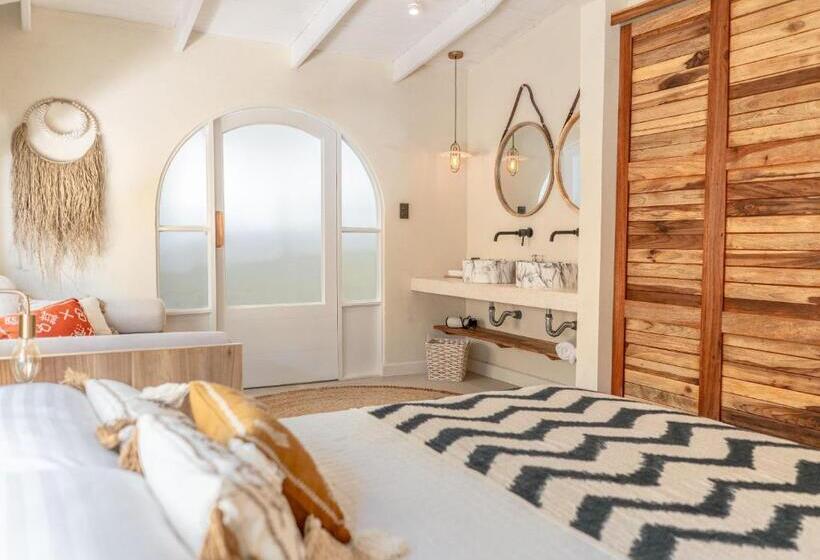 ویلای 1 خوابه, Banana Beach Bungalows