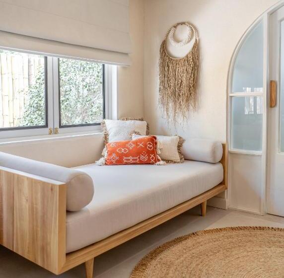 ویلای 1 خوابه, Banana Beach Bungalows