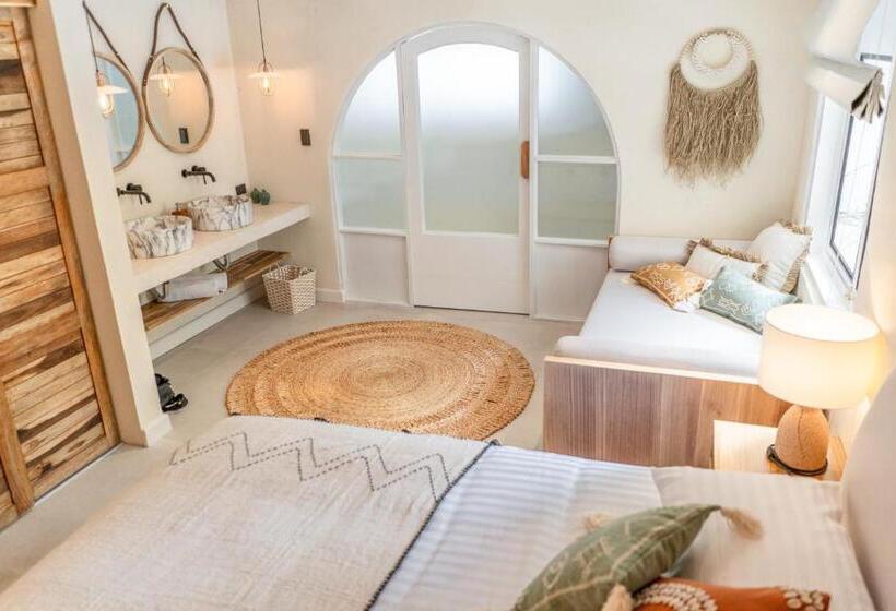 ویلای 1 خوابه, Banana Beach Bungalows