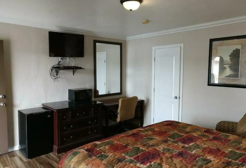 اتاق استاندارد با تخت بزرگ, Bartlett Motel