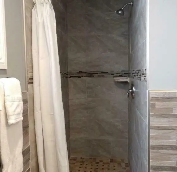 اتاق استاندارد با تخت بزرگ, Bartlett Motel