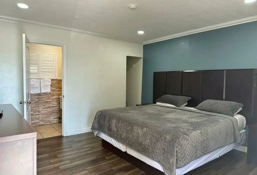 اتاق استاندارد با تخت بزرگ, Bartlett Motel