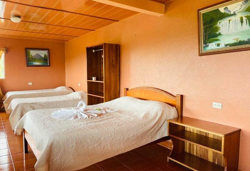 4인용 스탠다드 룸, Los Tucanes Lodging