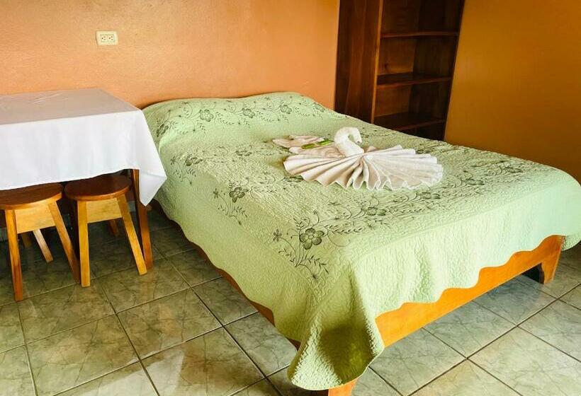 패밀리 룸, Los Tucanes Lodging