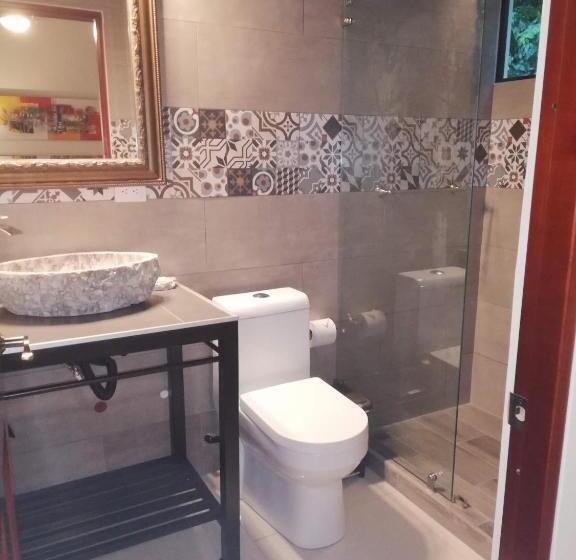 标准间带阳台, Coyaba Tropical Elegant Adult Guesthouse