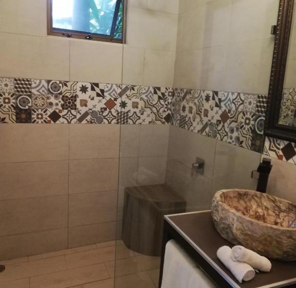 标准工作室, Coyaba Tropical Elegant Adult Guesthouse