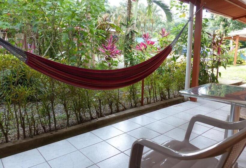 اتاق لوکس خانوادگی, El Colibri Rojo Cabinas Le Colibri Rouge