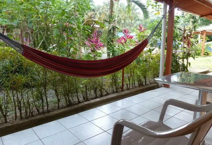 اتاق استاندارد چهار تخته, El Colibri Rojo Cabinas Le Colibri Rouge
