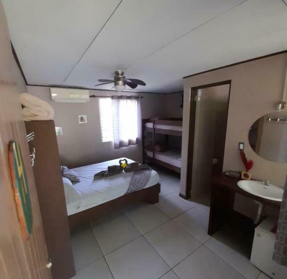 اتاق استاندارد چهار تخته, El Colibri Rojo Cabinas Le Colibri Rouge