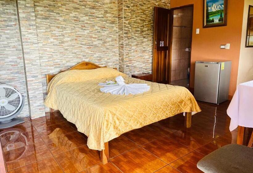 Quarto Quádruplo Estandar, Los Tucanes Lodging
