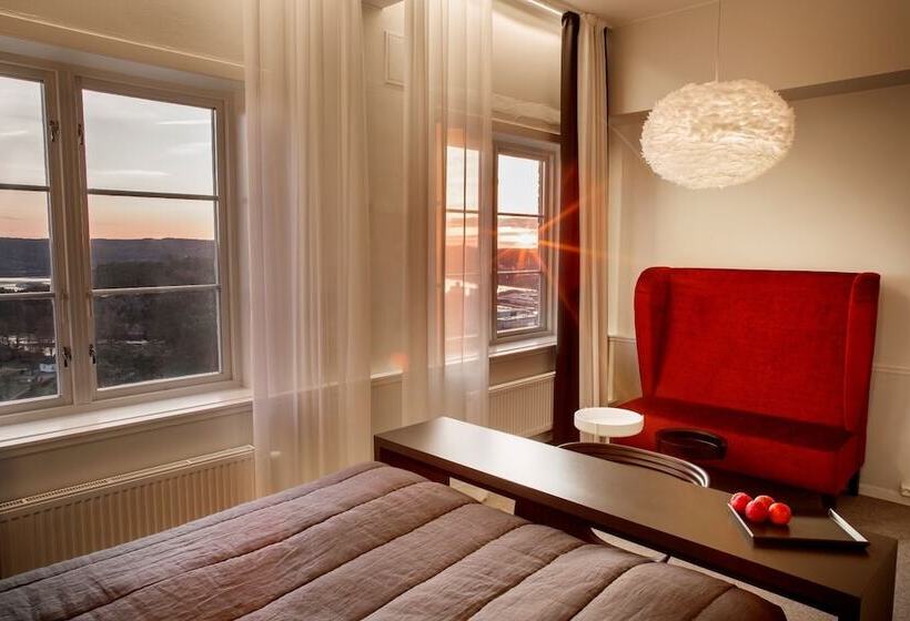 Полулюкс, Fredriksten Hotell