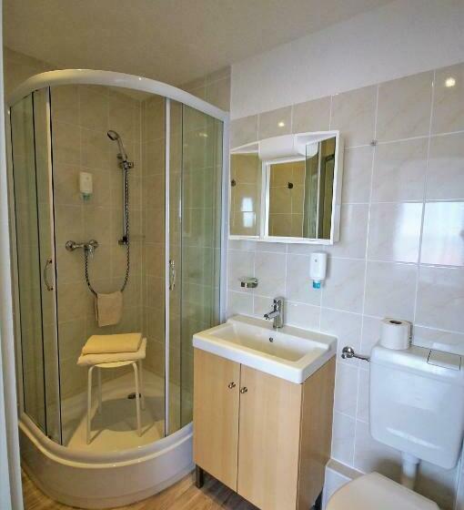 スタンダードシングルルーム, Am Kurpark