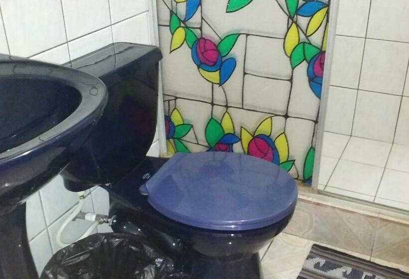 Economy Triple Room, Cabinas Smith 2