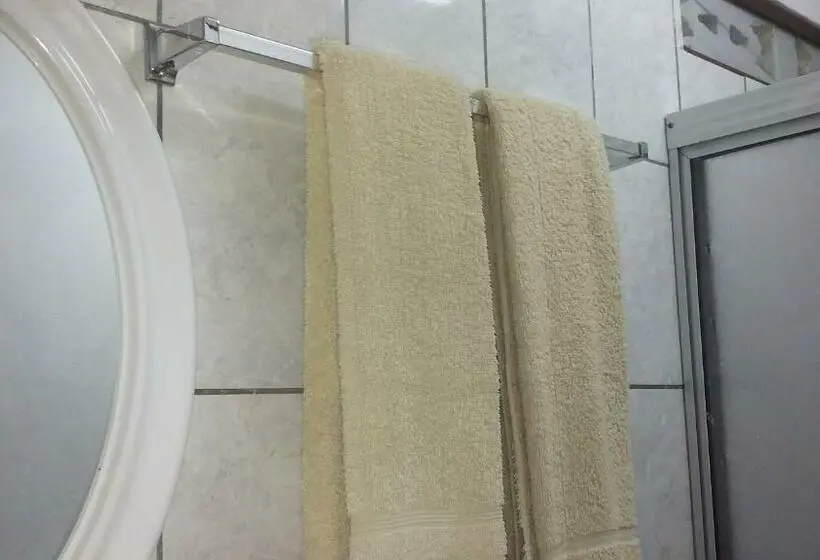 اتاق اکونومی, Cabinas Smith 2