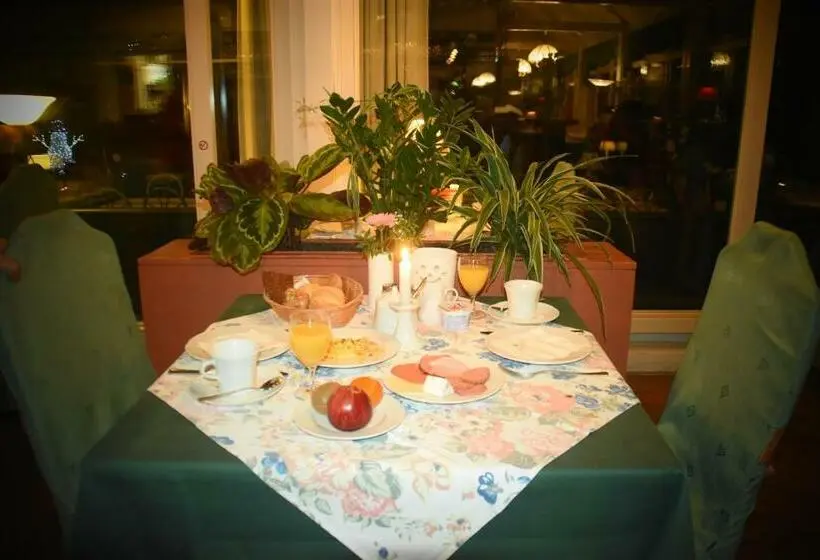 スタンダードルーム, Grüner Baum