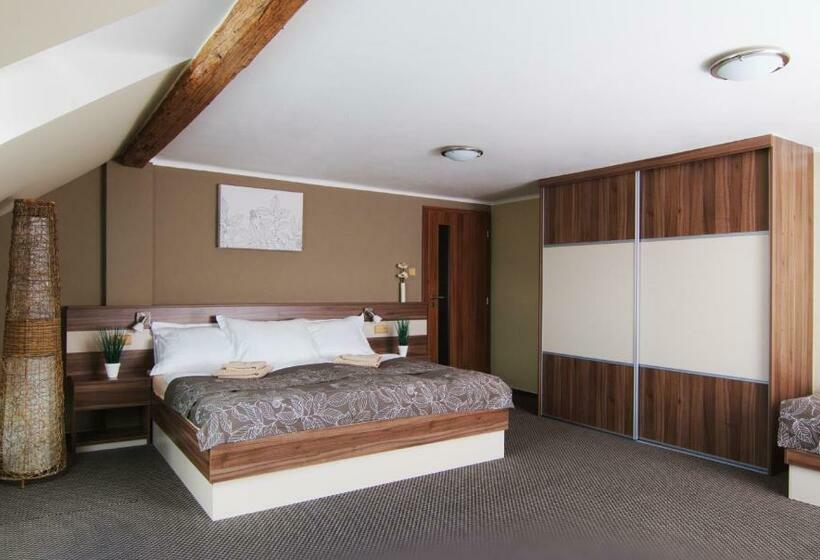 غرفة ديلوكس ثلاثية, Wellness Hotel Kocanda