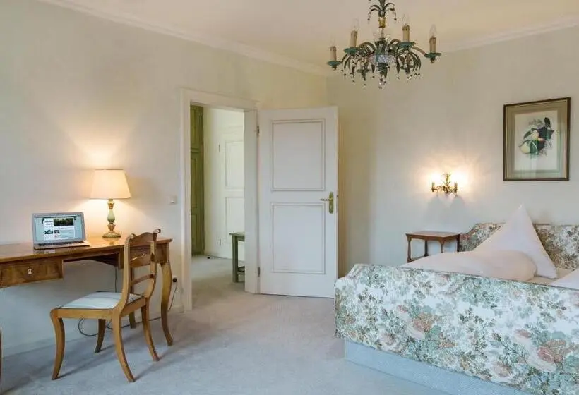 Comfort Yhden Hengen Huone, Landhaus Plendl