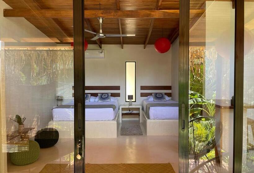 豪华三人间, Luz De Luna