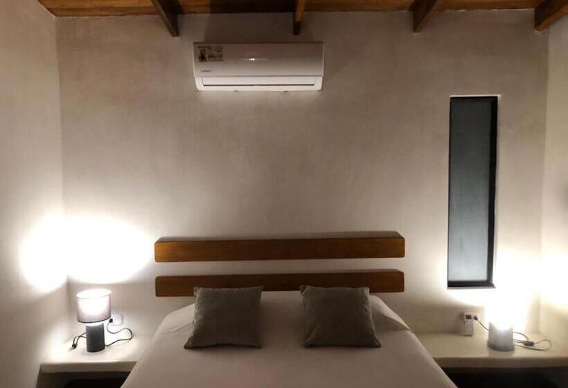 豪华工作室, Luz De Luna