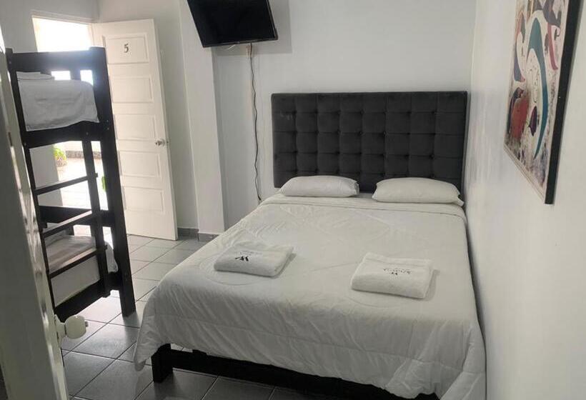 이코노이 4인룸, Pico Alto, La Planicie