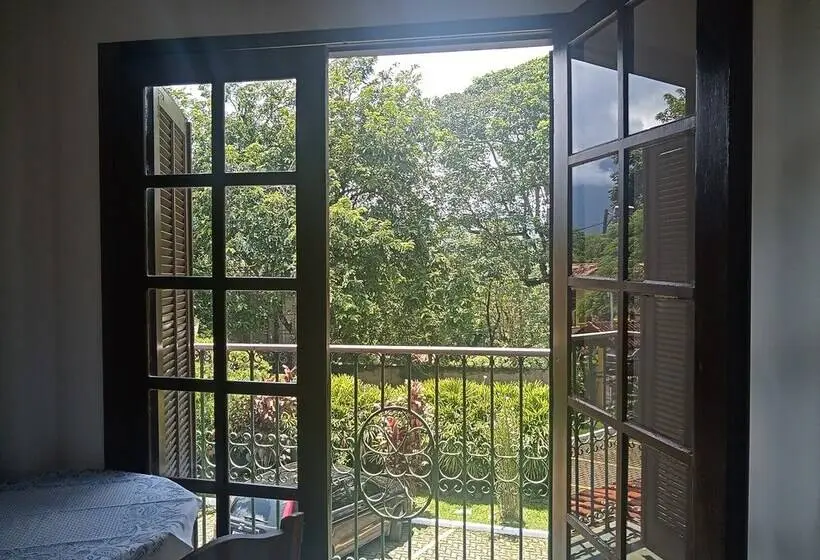 اتاق لوکس سه تخته, Pousada Bosque Do Esquilo