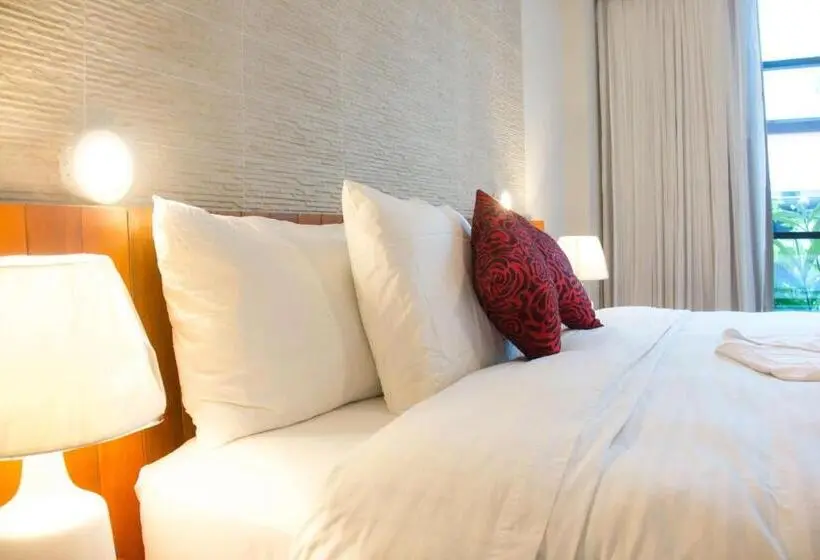 Executive Suite met Kingsize Bed, Samiria Jungle