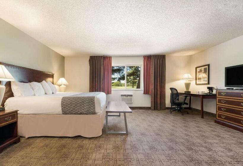 带大床的标准间, Surestay Hotel By Best Western Thomson