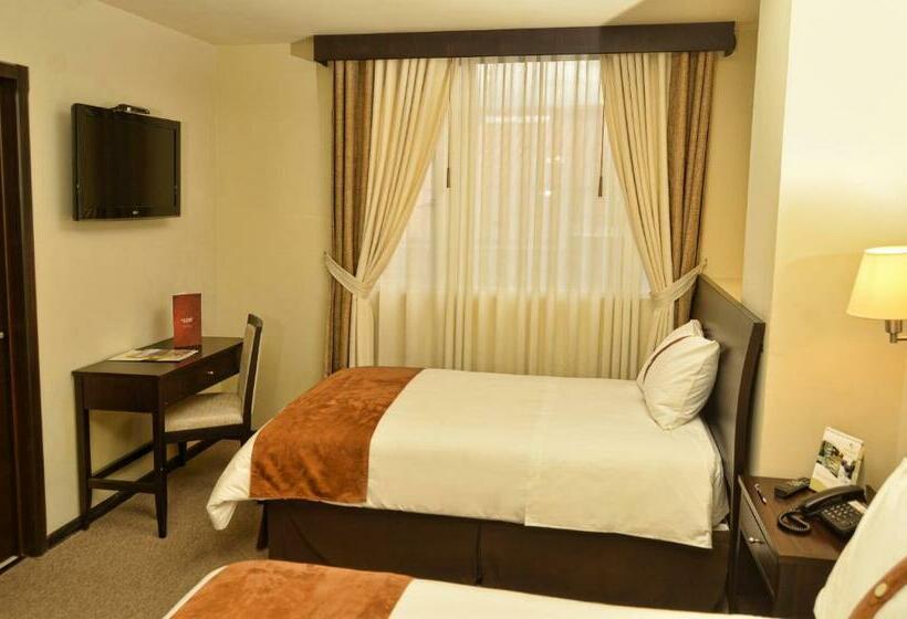 标准间, Zamorano Real