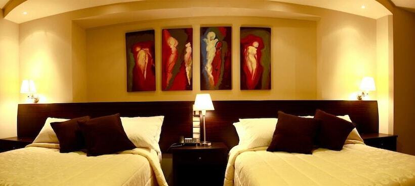 标准间, Zamorano Real