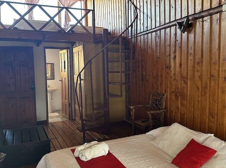 اتاق خانوادگی, Pacande B&b