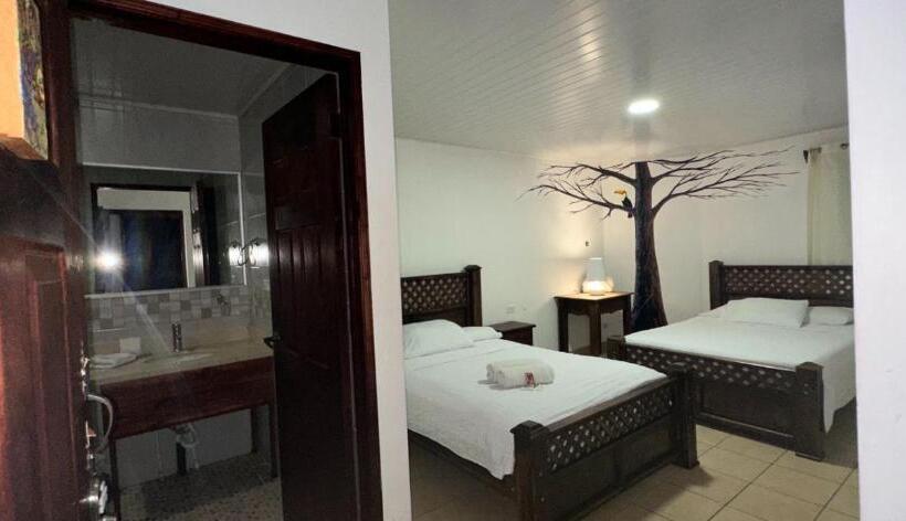 اتاق لوکس, Pacande B&b
