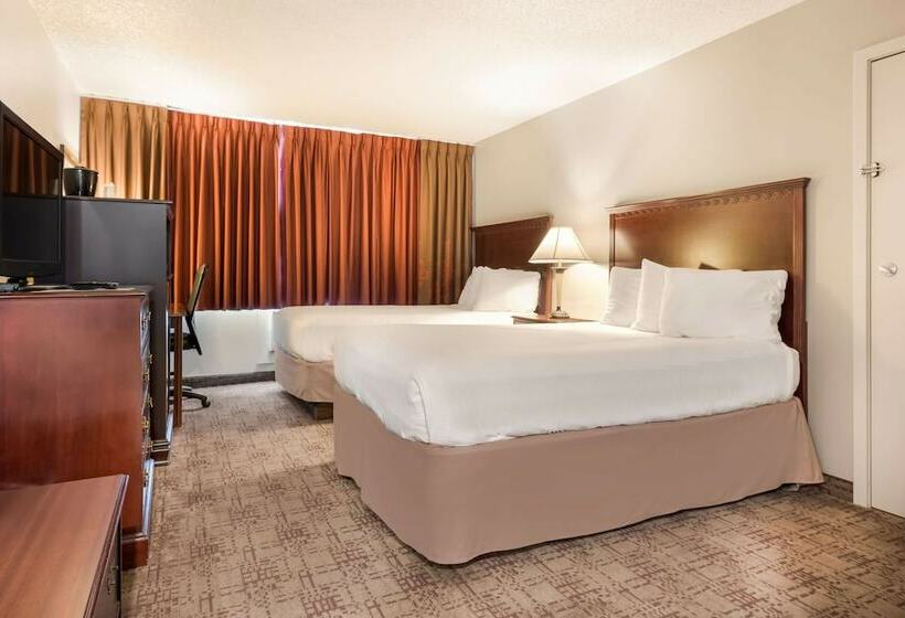 带2个双人床的标准工作室, Surestay Hotel By Best Western Thomson