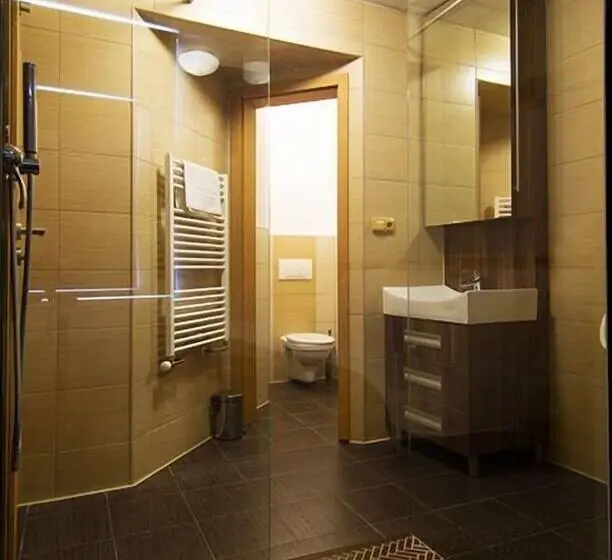 スタンダード４人部屋, Wellness Hotel Kocanda