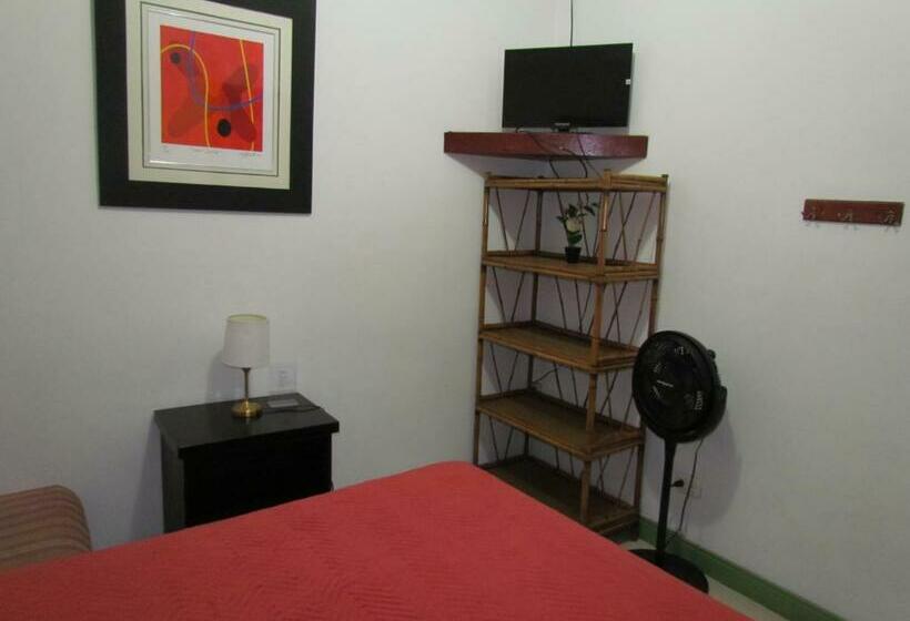 Номер Стандарт, Hostel Shakti