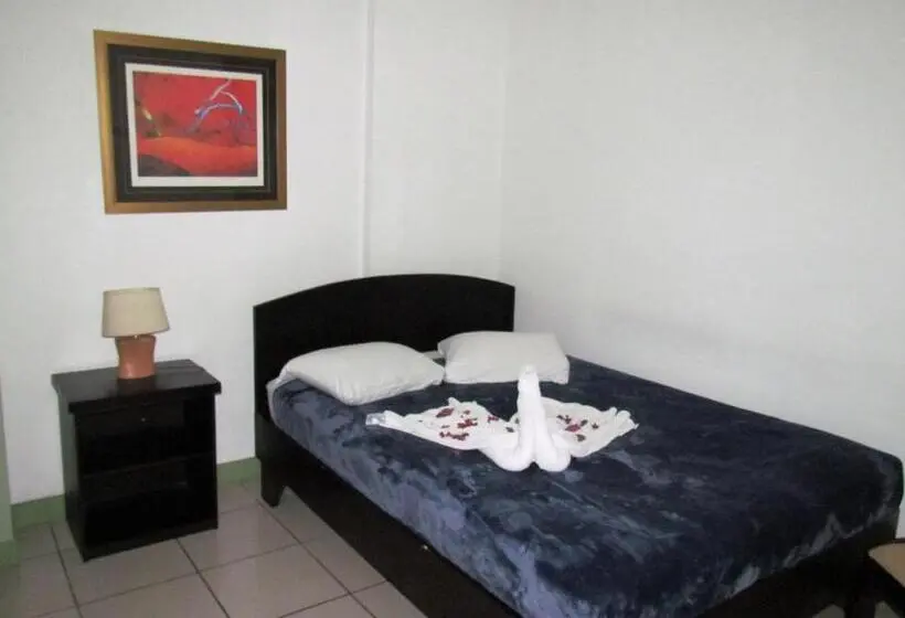 اتاق استاندارد یک نفره, Hostel Shakti