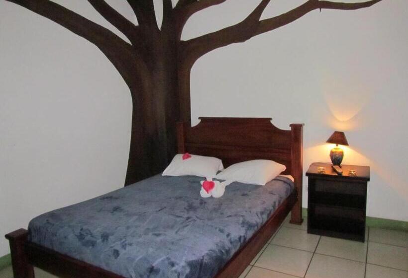 Номер Стандарт Индивидуальный, Hostel Shakti