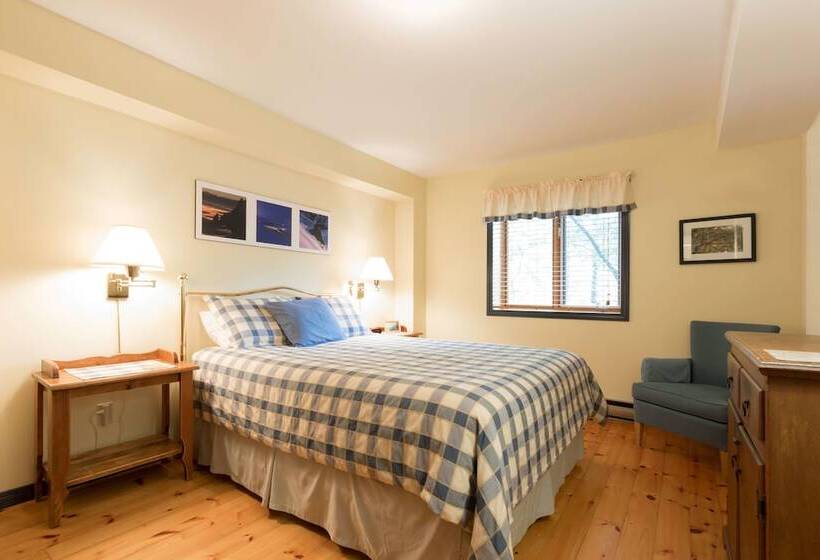 スーペリアールーム, Auberge Le Lupin Self Check In