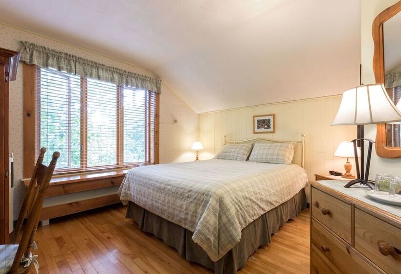 スーペリアールーム, Auberge Le Lupin Self Check In