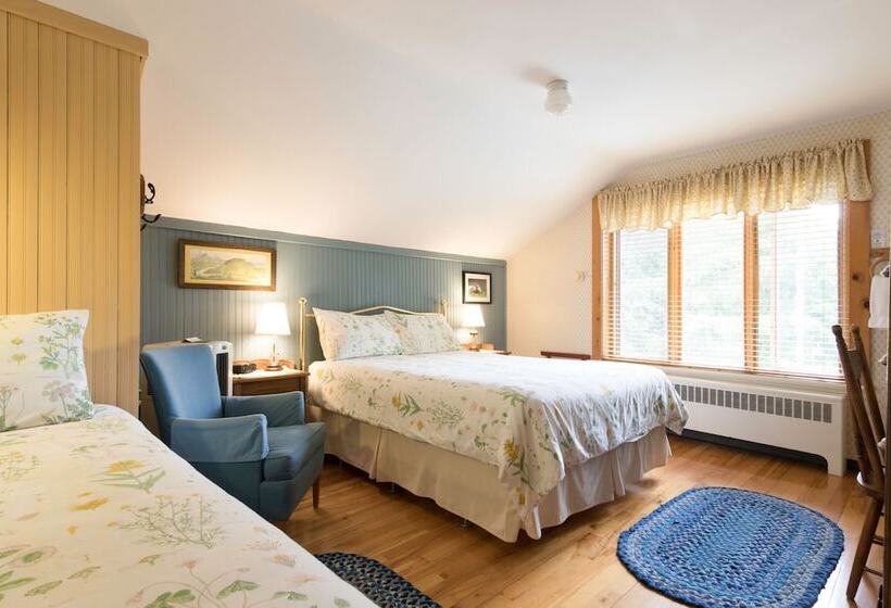 スーペリアトリプルルーム, Auberge Le Lupin Self Check In