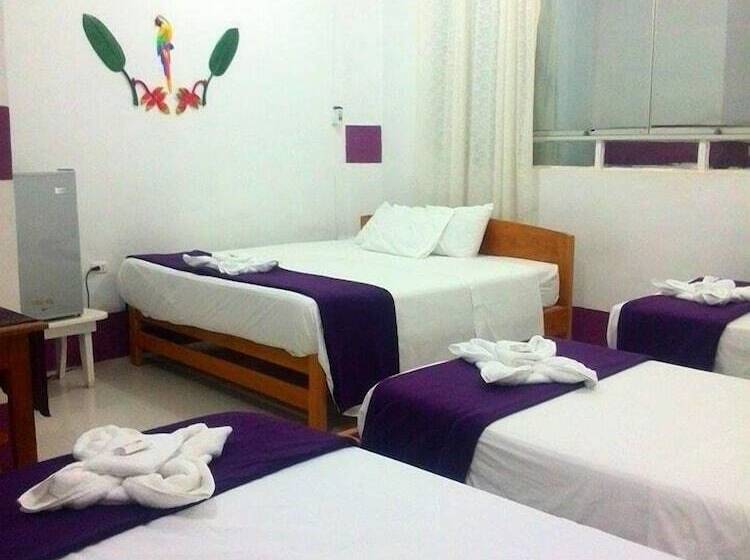 اتاق استاندارد چهار تخته, Chimicuas House