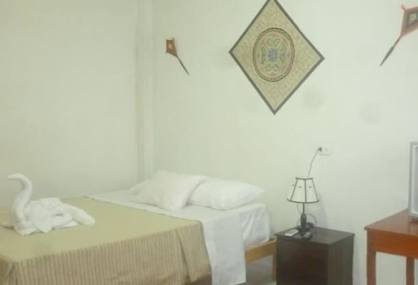 اتاق استاندارد یک نفره, Chimicuas House