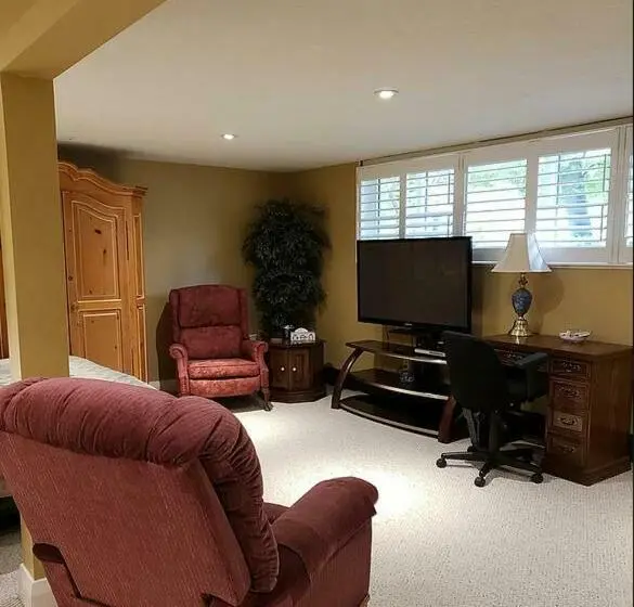 Juniorsviitti, Forest Hill Bed And Breakfast