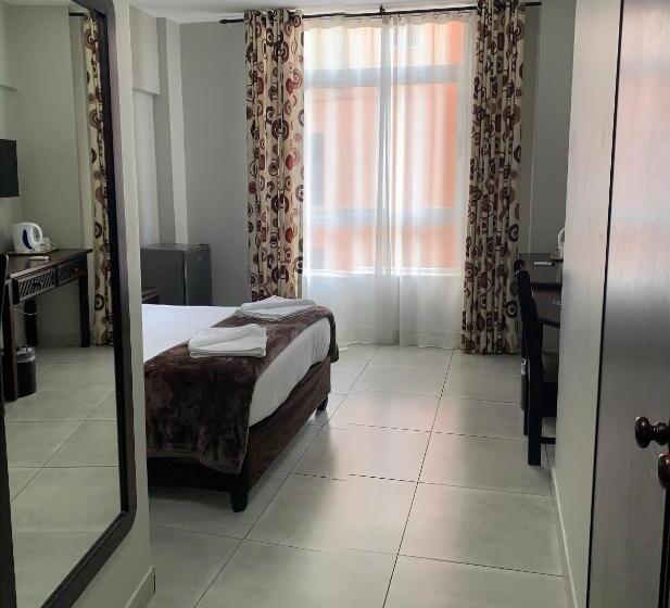 اتاق استاندارد, Gooderson Tropicana