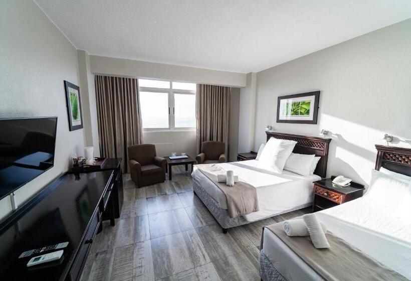 اتاق لوکس خانوادگی, Gooderson Tropicana