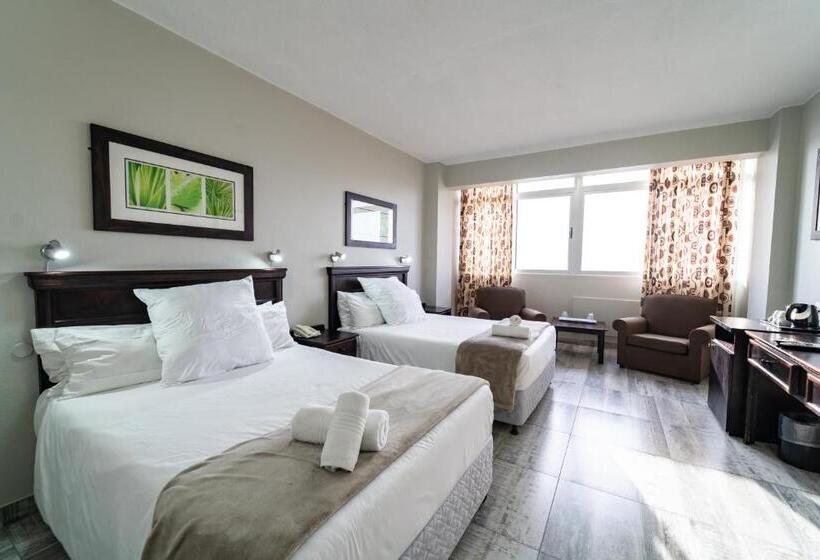 اتاق لوکس خانوادگی, Gooderson Tropicana