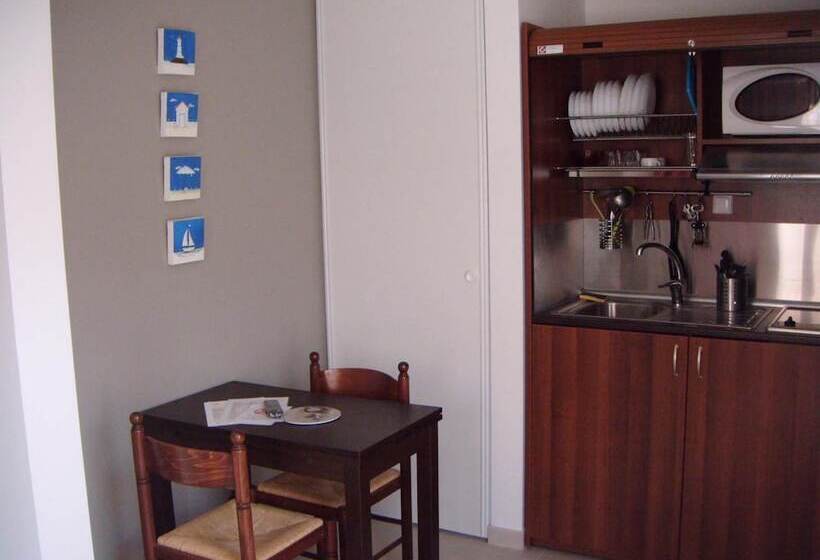 استودیوی استاندارد, La Vigie Vacances