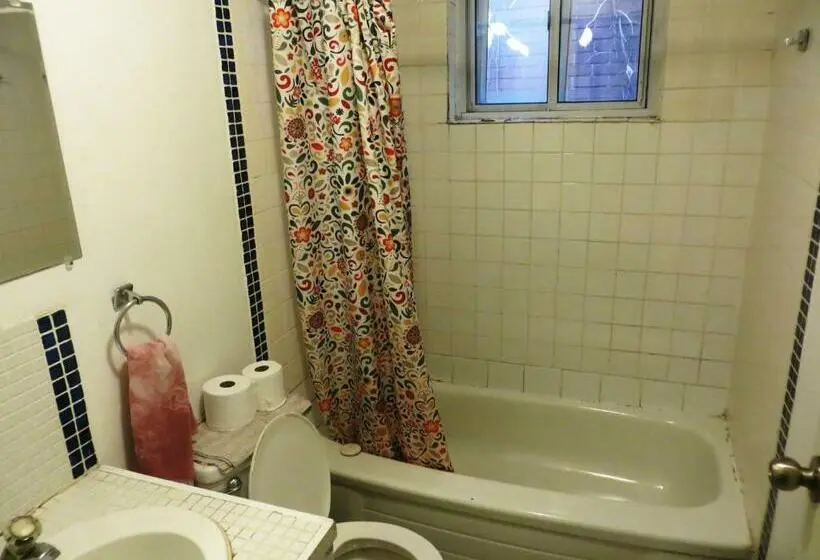 Standard-studio, Ottawa Backpackers Inn